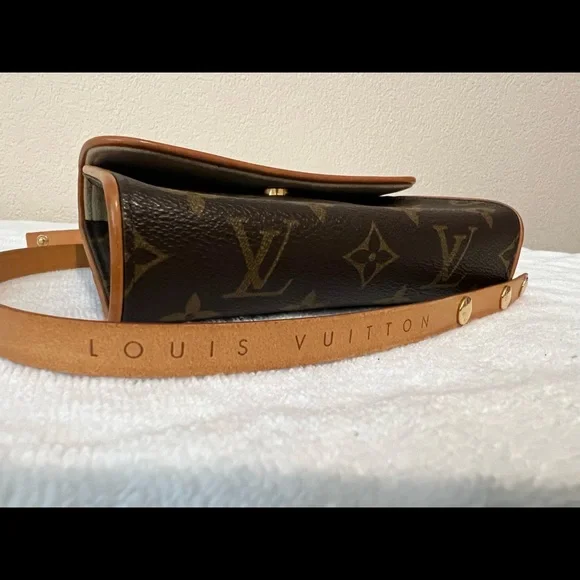 Pre-owned Louis Vuitton Florentine Pochette Monogram Canvas - Picture 10 of 16